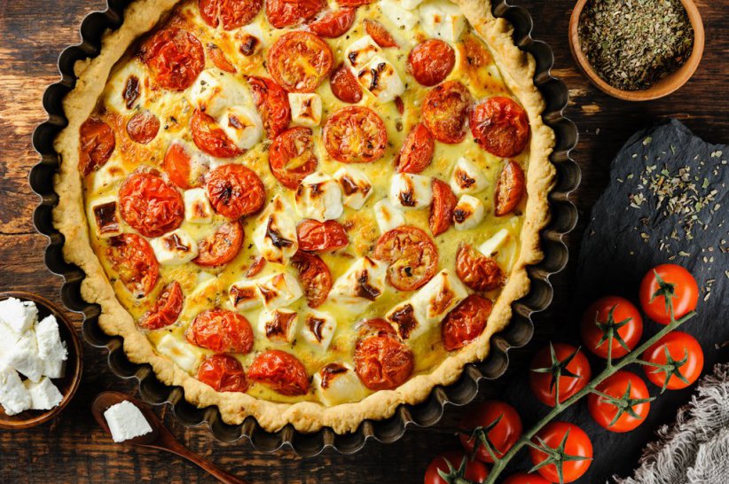 Киш с томатами и брынзой