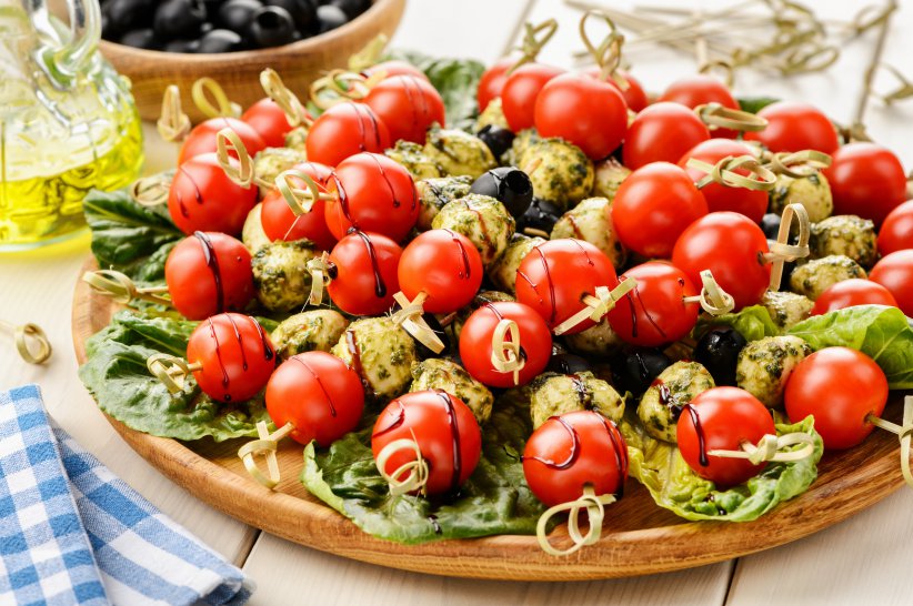 Канапе капрезе