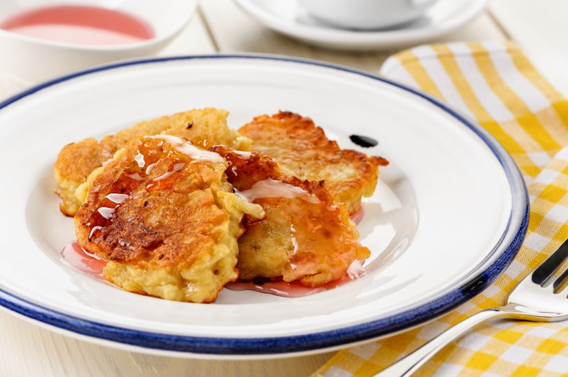 Яблочные оладьи